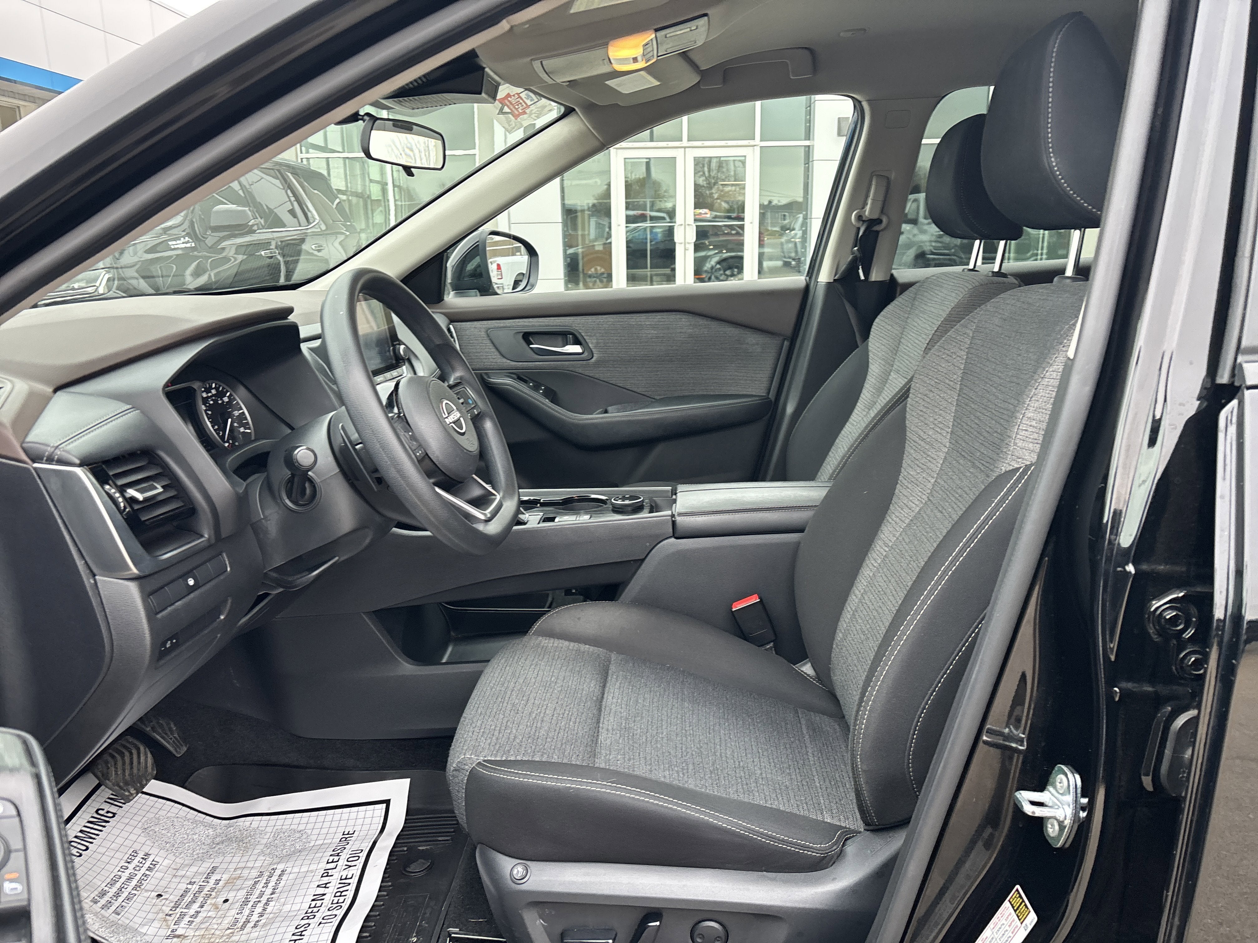 2022 Nissan Rogue SV Intelligent AWD