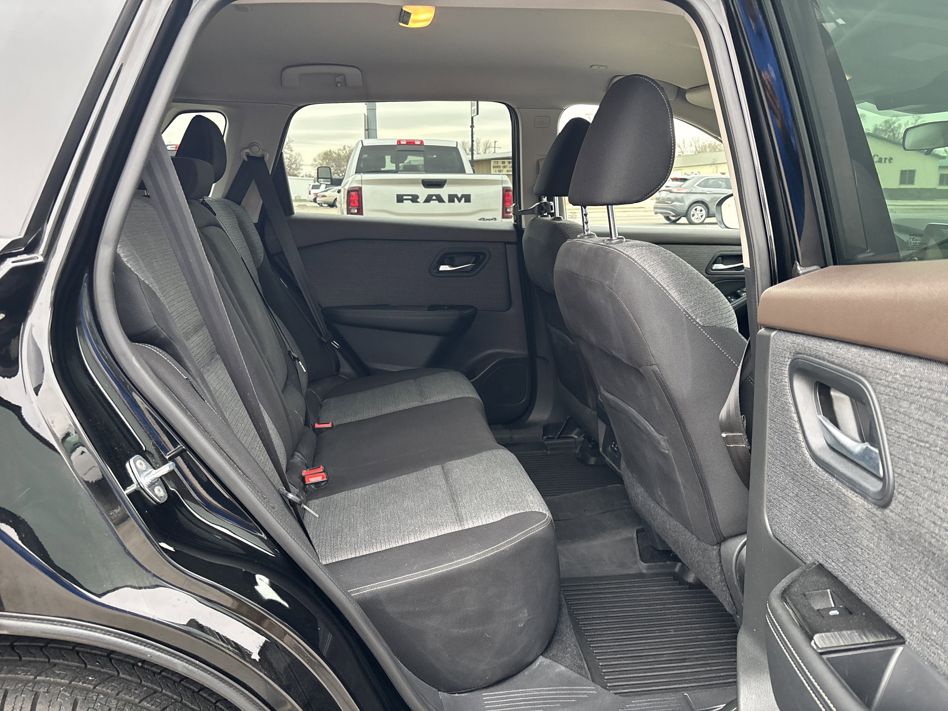 2022 Nissan Rogue SV Intelligent AWD