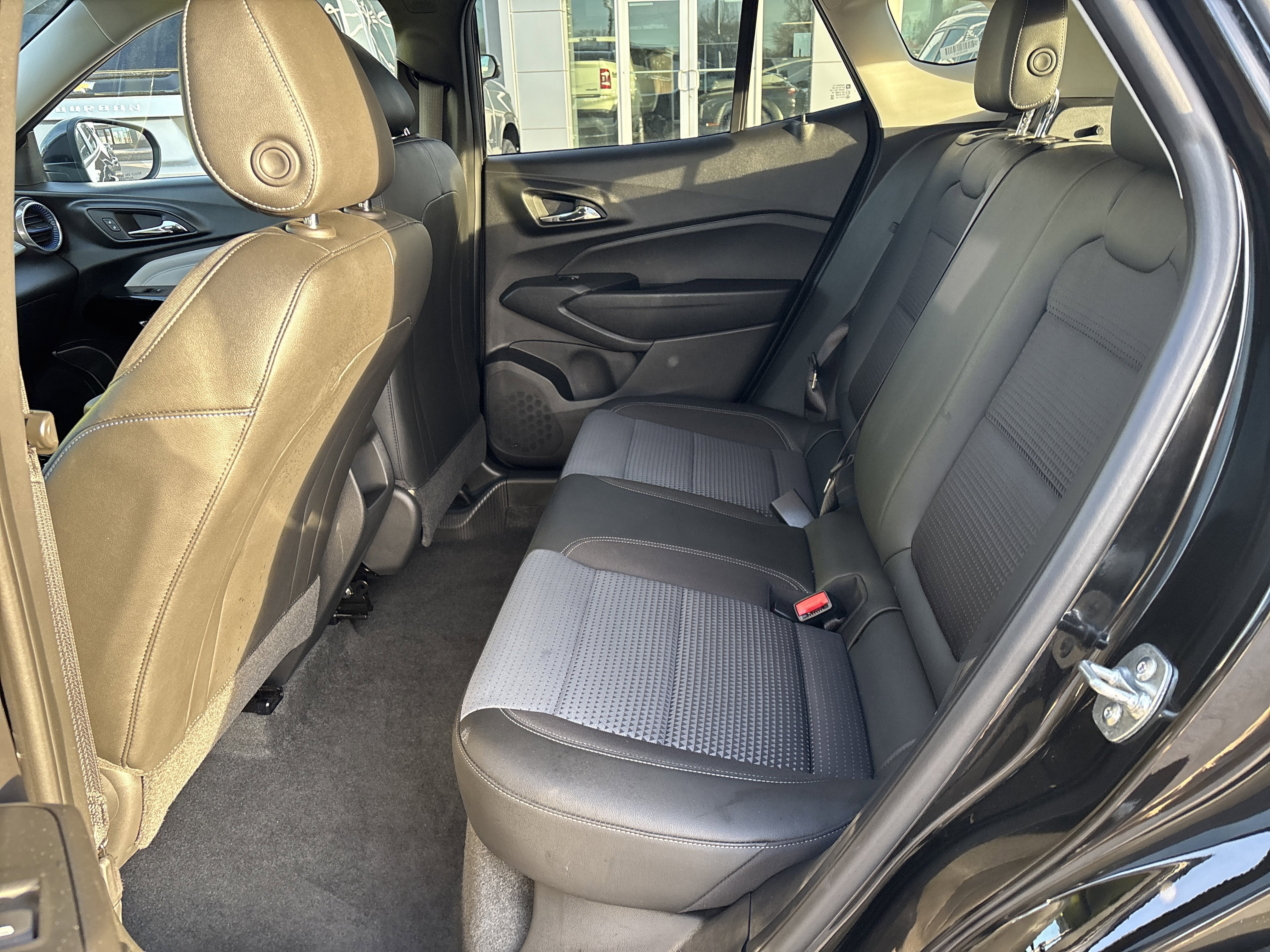 2025 Chevrolet Trax FWD LT